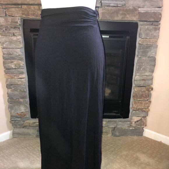 Black Maxi Skirt Medium - Picture 2 of 4